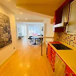 Central Apartment *