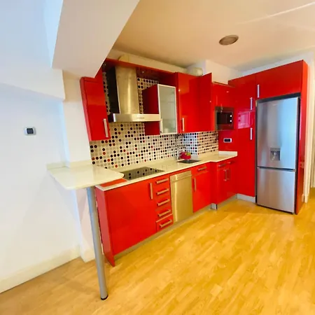 Central Apartment *