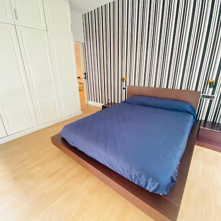 Central Apartment Apartamento